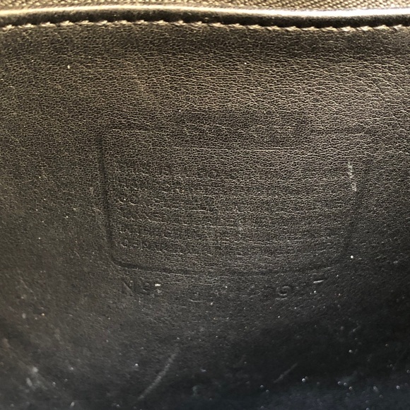 Vintage Coach Willis Hungary Black Leather Bag - Picture 16 of 16